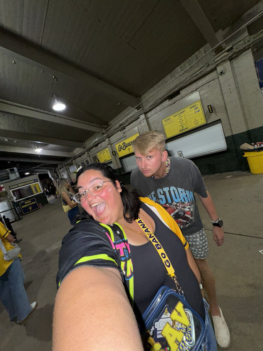 happy birthday bestie!! <a href="/drakectoll/">drake c. toll, party animal.</a>