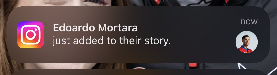 chloe ☁️ tweet media