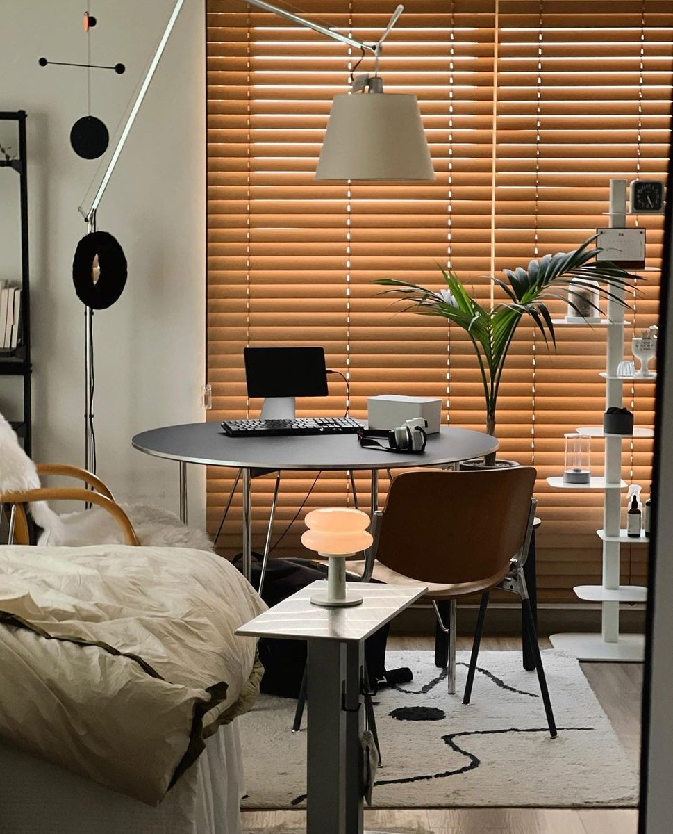 interiorsuckerr's tweet photo. https://t.co/MtG09dNeHn