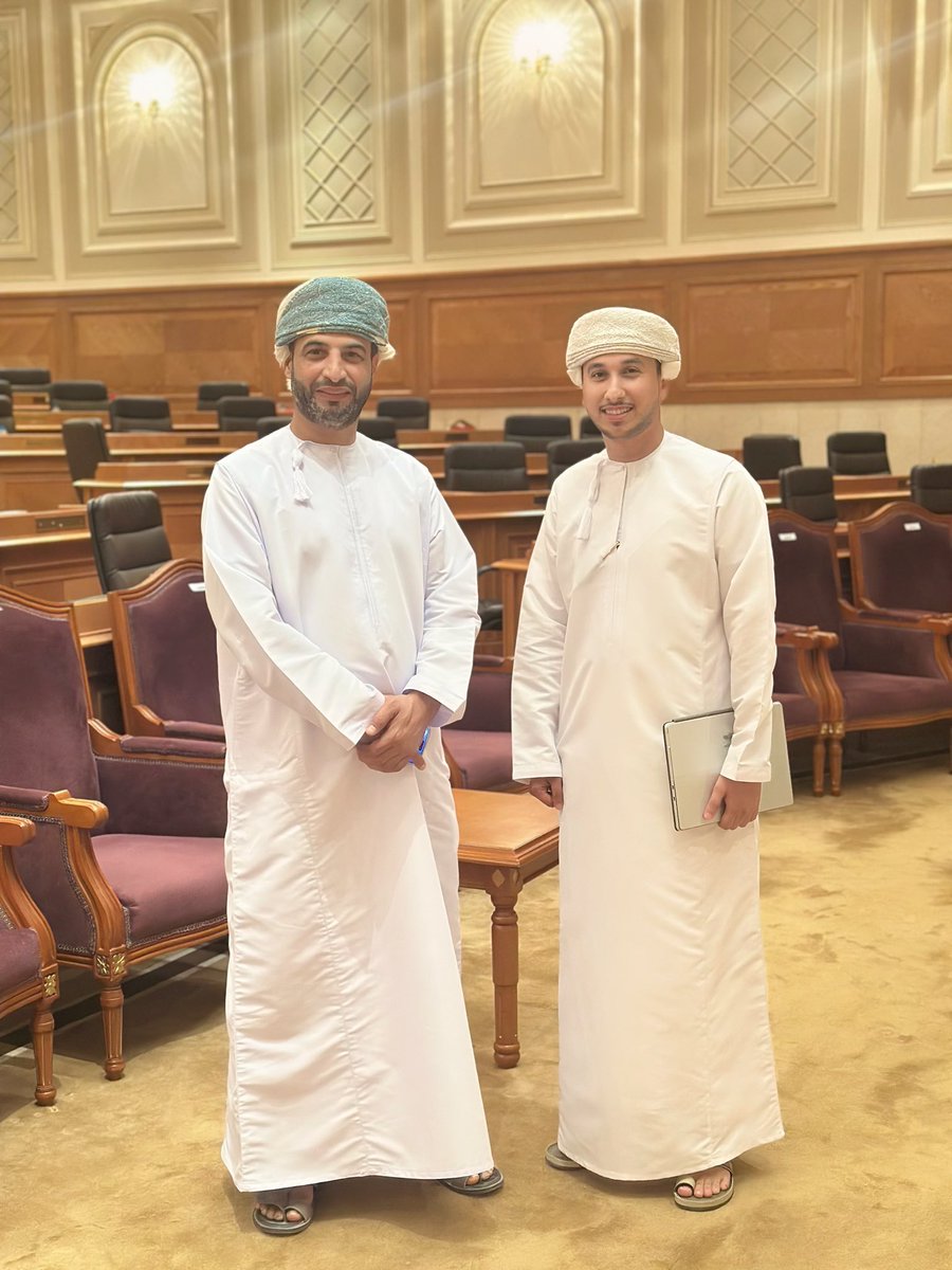 _al7a2ani's tweet photo. ليسَ في الحياةِ مبدأ يُؤْخَذ على مَحمل التقدير مثل الإستقامة في الفعلةِ والقَوْلةِ والظَّنَّةِ، وأوّل شروطها أن تتجنّب معاشرة أهل الأذى، وأن تكون سالِم الضمير، واضح المنطق، أمين الجانب، فاستقامة المرء دلالة على جودة معدنه، كالذهب مرغوبٌ دومًا ولا يصدأ أبدًا. https://t.co/rndhyEyM0I