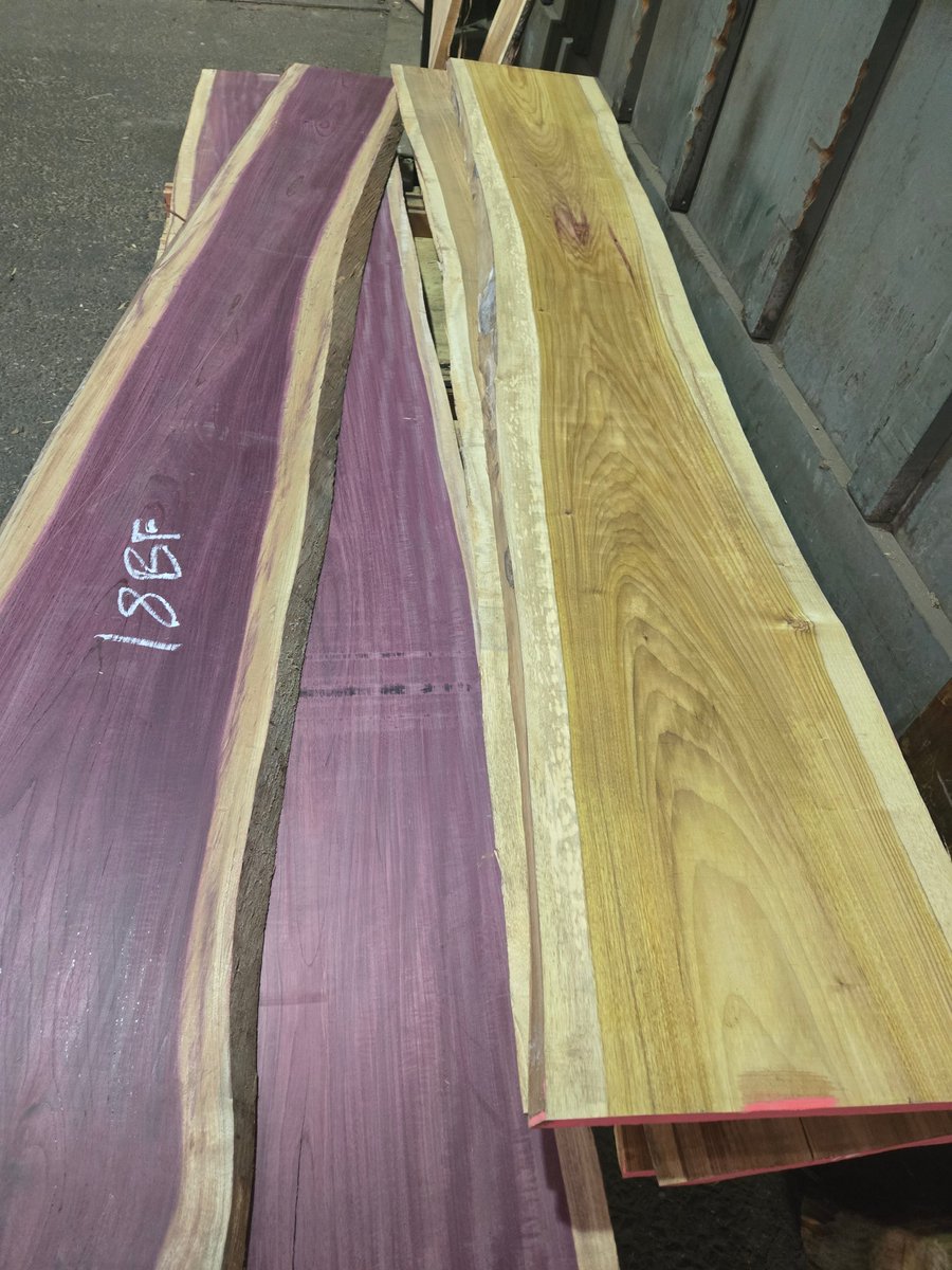 MacBeathHrdwood's tweet photo. We have a selection of live-edged slabs - Purpleheart and Canarywood along with Ash, Red Oak, Walnut and Cedar.
-
-
-
-
-
#macbeath #hardwood #slabs #liveedge #lumber #woodworking https://t.co/7uURuM5FiB