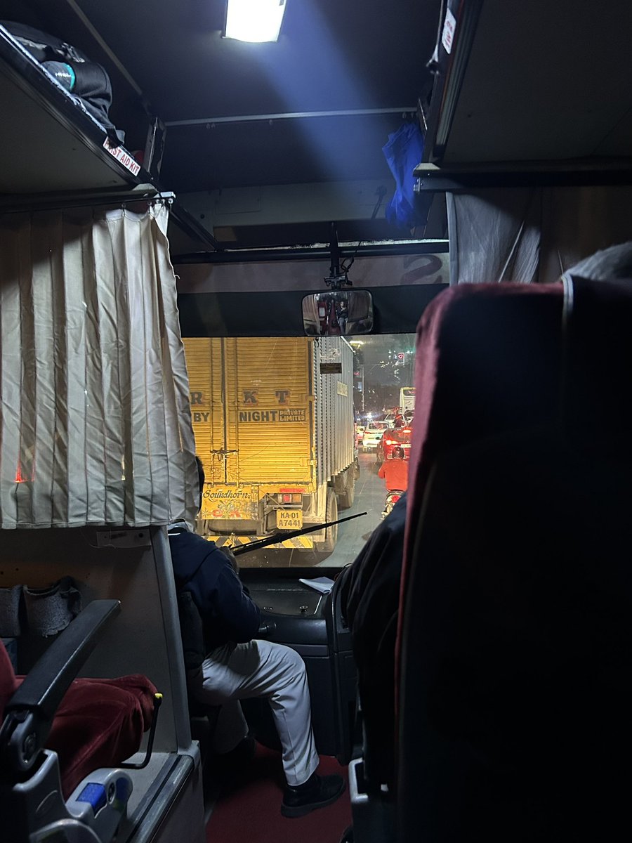 PantryCar's tweet photo. Off to Udhagamandalam Via #Coimbatore !
#WeekendVibes #WeekendWithFamily #Airavata https://t.co/wttfHsk57s