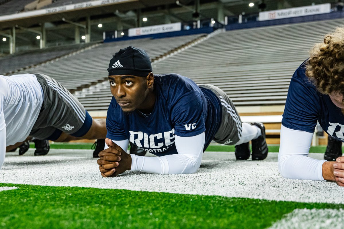 RiceFootball's tweet photo. #WE https://t.co/narmARPYHO