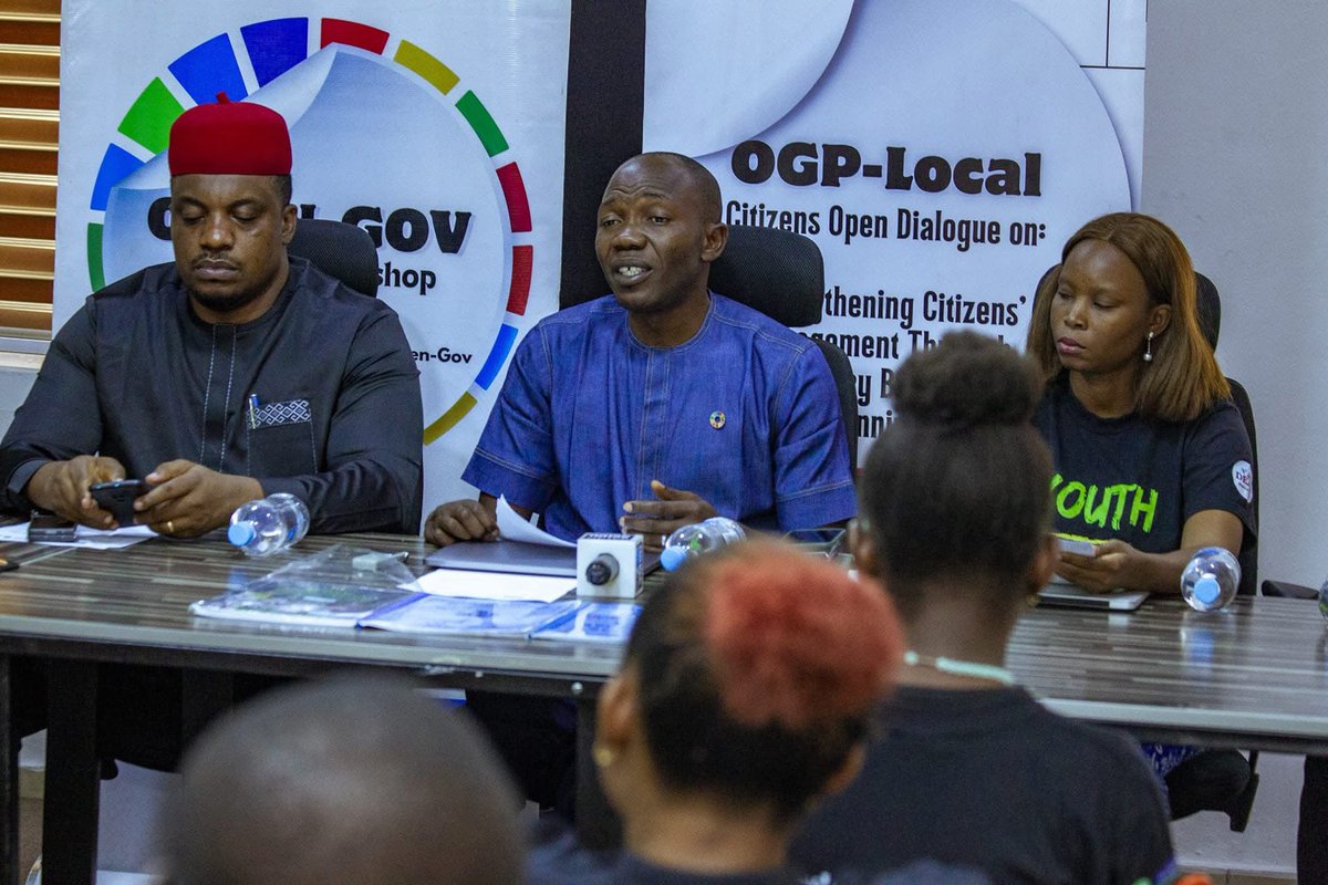 deeoho's tweet image. We unveiled the 4 Area Council’s Budgets accessed by the Open-Gov Fellows in a Press Conference:
AMAC, Gwagwalada, Kwali and Kuje.
Abaji and Bwari denied access.

Access to local government budgets is critical for promoting transparency, and active citizen engagement.