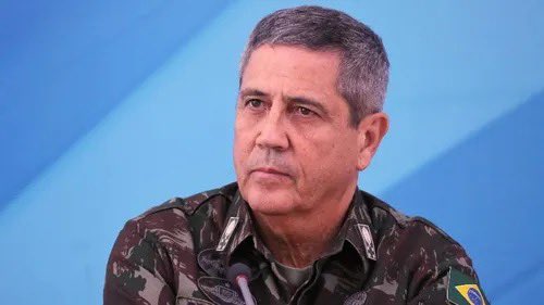 gersongomes's tweet image. A INDIFERENÇA NORMALIZA O INACEITÁVEL!
Um destacado General de 4 ⭐️, que serviu a nação como interventor na segurança pública do RJ, é submetido aos abusos de Alexandre, enquanto o corrupto responsável pelo caos à época, condenado a + de 400 anos, segue debochando da população.