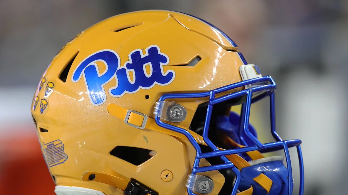 macfarlane_pj's tweet image. Thank you @coachjbronowski for the call! Blessed to receive an offer from Pitt! @Pitt_FB @LakotaEastFB