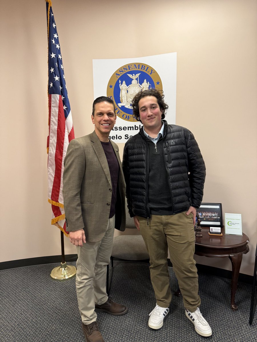 AsmSantabarbara's tweet image. Pleased to welcome @UnionCollege student Daniel Tothy as our new intern this semester! 🎓💼 Excited to see the great work he’ll do and the fresh ideas he'll bring to the team. Let’s make it a fantastic experience! 💪🤝 #Internship #FutureLeaders #UnionCollege #Teamwork