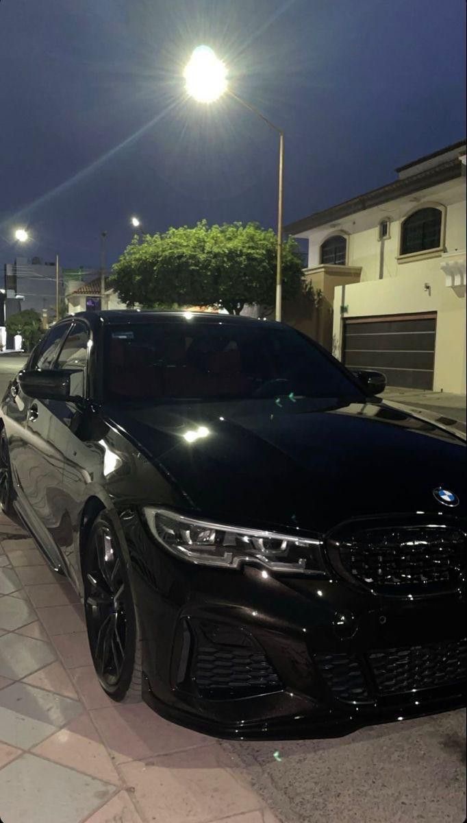 LucilanDantas's tweet photo. "Life’s too short to drive boring cars." https://t.co/7b28DtEJai