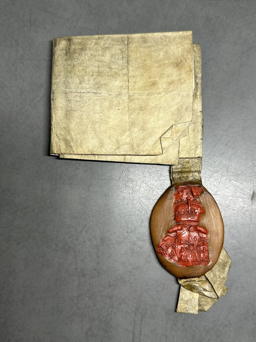 ENortonHistory's tweet photo. I’ve saved these images in an album on my phone called ‘Interesting Things’. It’s Catherine Howard’s seal, still attached to a document, which I came upon back in the summer. A small testament to a brief life #catherinehoward #henryviii #divorcedbeheadeddied https://t.co/WmCLphLiiX