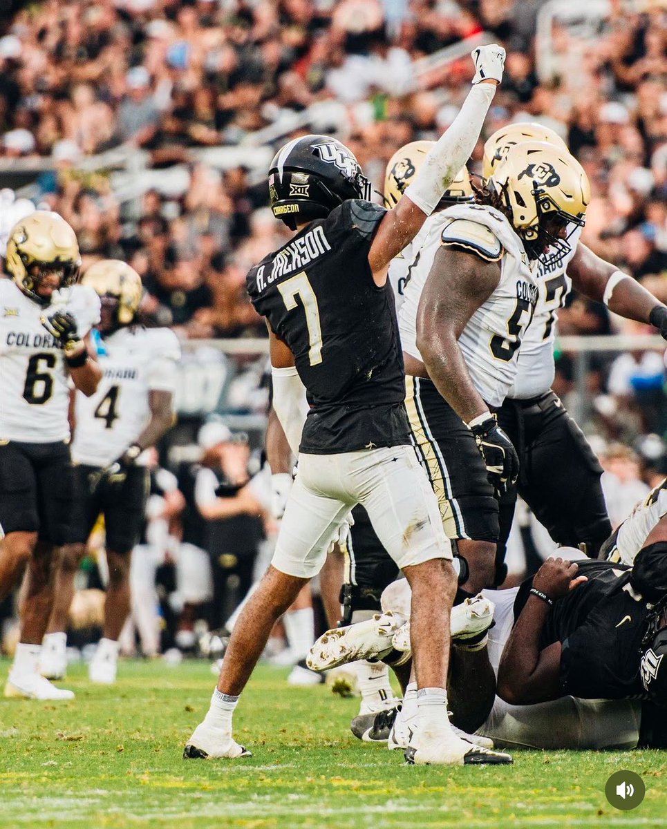 jj0nes4_'s tweet photo. Extremely Blessed To Receive An Offer From The University Of Central Florida!!!🔥 @DBs__Only @chop_ortega @Mcarthur_FB @MOJOxJOJOx @HarrisNOFLYZONE @ChadSimmons_ @CoachMacho @JohnGarcia_Jr @adamgorney @TomLoy247 @SWiltfong_ @UCF_Recruiting @Maine_Event99 @UCF_Football https://t.co/FwXxsStGRn