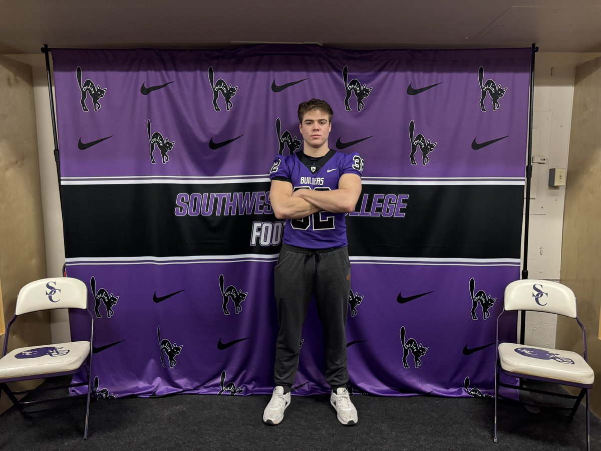 ParkerDodson32's tweet photo. After a great visit to Southwestern I’m blessed to receive and offer!! #BrickbyBrick @ConnerCheney88 @Coachpreacher @CoachSeaba https://t.co/42Bv8LsJ51