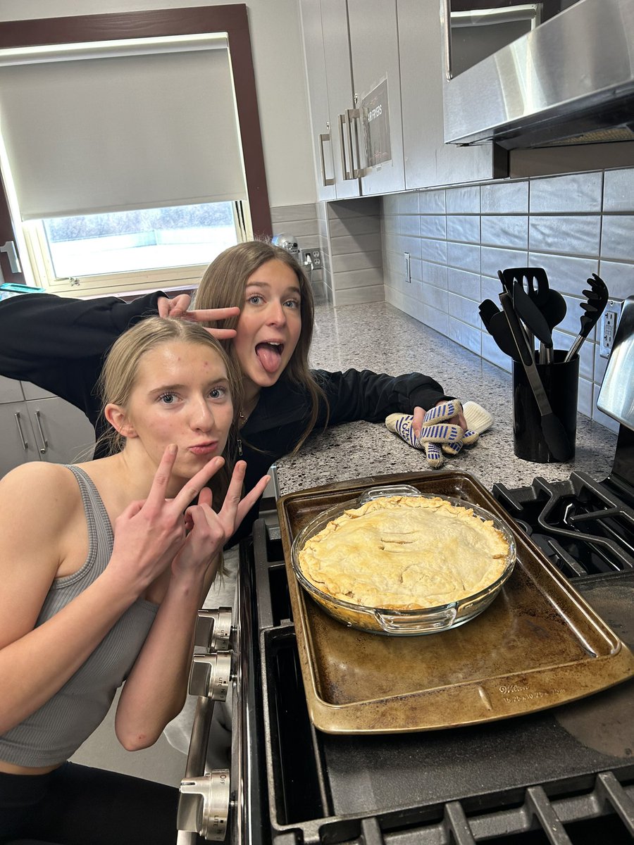 Erika Jones tweet media