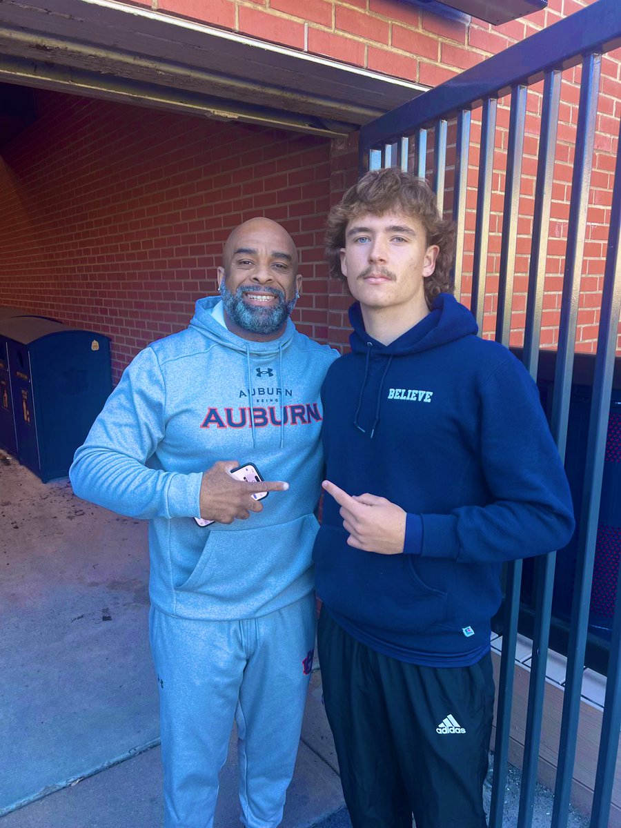 RileyBurger25's tweet image. Had a great unofficial Visit at The University of Auburn today! Thank you coach @therealkwat for everything it was such a blessing today! Go War Eagles🦅