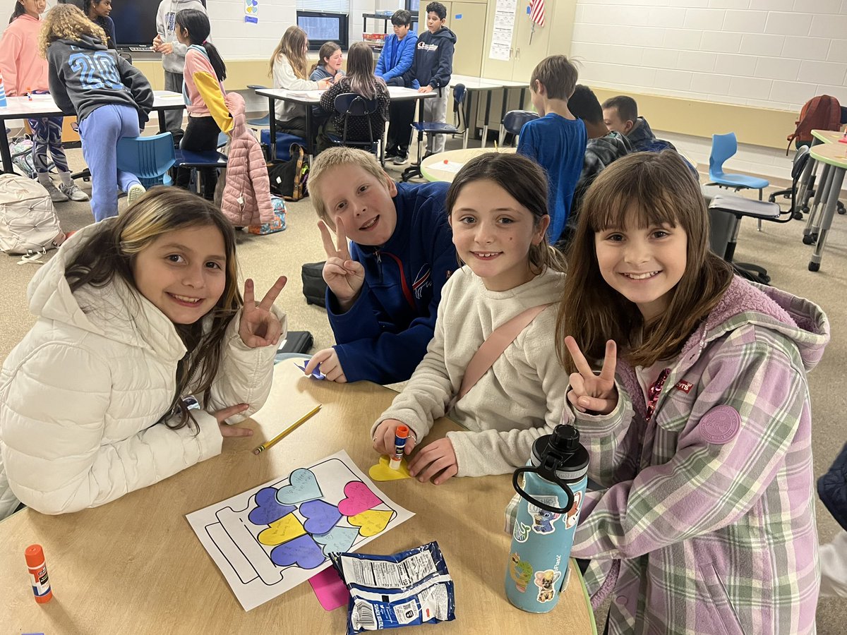 Our After School Kindness event was a huge success! Over 40 kids stayed to spread kindness and words of affirmation to staff.. more pictures to come! #theU #teamUTMS