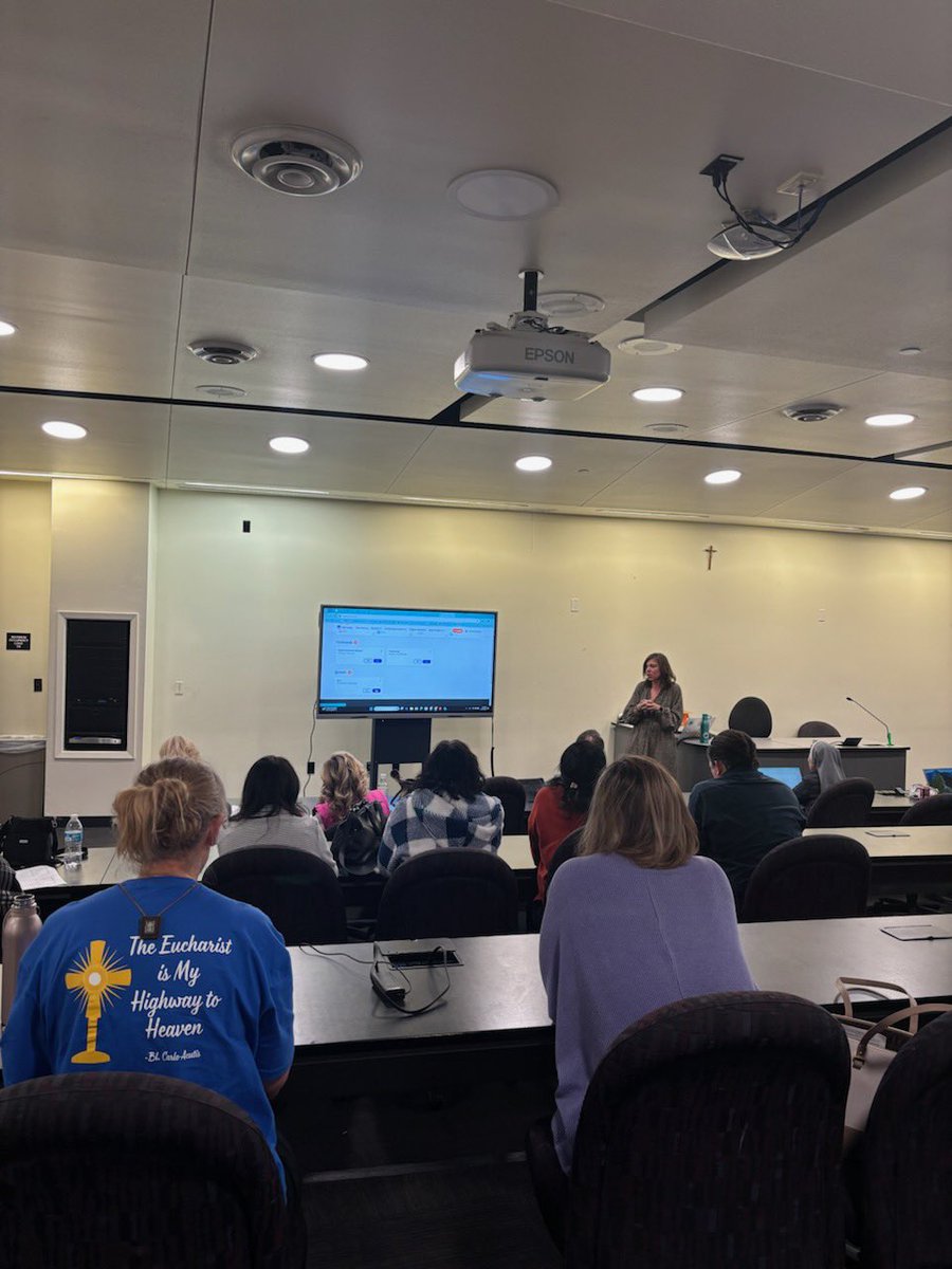 𝔸𝕟𝕕𝕣𝕖𝕒 𝔹𝕖𝕣𝕘𝕖𝕟𝕖𝕣 tweet media