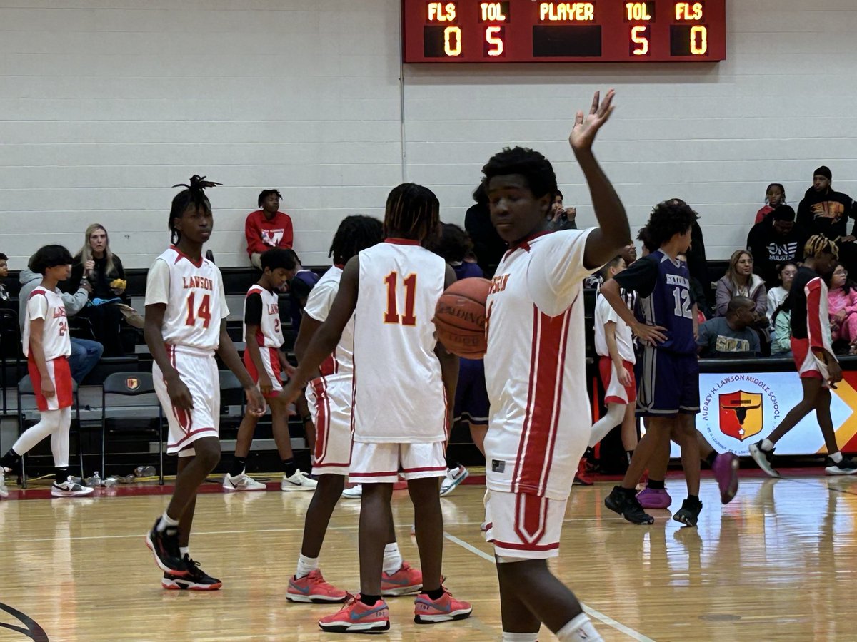 Our scholars are #DominatingTheGame in more ways than one taking the win over Meyerland!!! 🏀