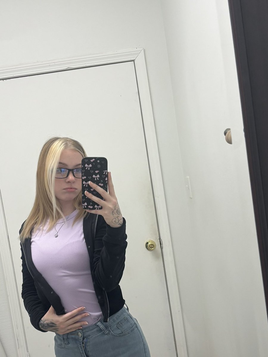 bbittybrat's tweet image. Spoiled &amp;amp; bratty ASFF

Findom paypig