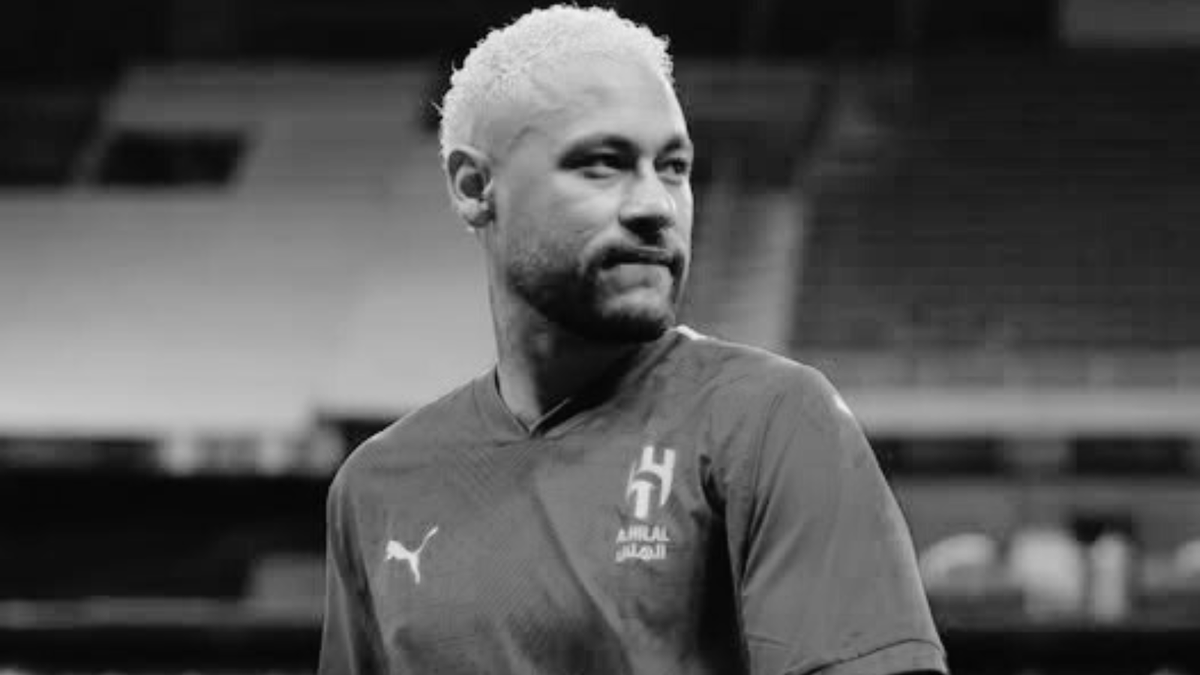 Acc_Ex1's tweet photo. Neymar is set to sign with a club that's perfect for partying. https://t.co/BIgEspBbaa
