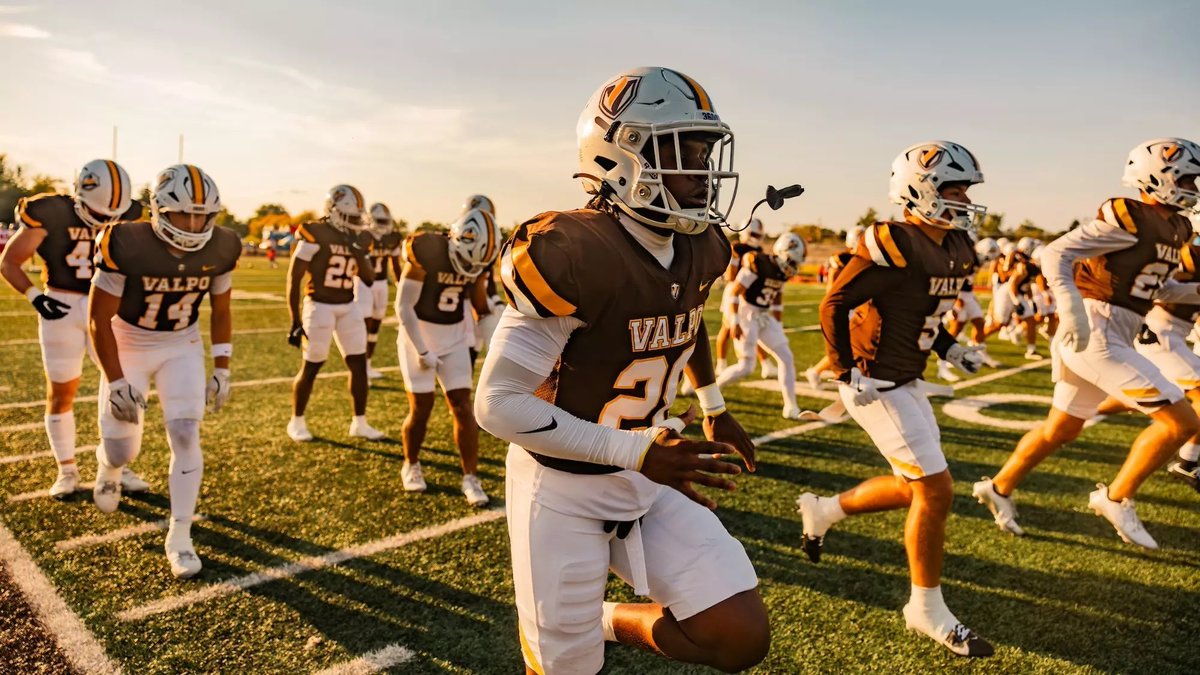 Iosua Stephens (@iosuastephens) on Twitter photo Blessed to receive an offer from <a href="/valpoufootball/">Valpo Football</a>. Thank you to Coach Waddle, Coach Florence & the staff for this amazing opportunity.
<a href="/BHSdogsfootball/">BHS Football</a> <a href="/xfactorQB/">Anthony Morelli: X-Factor QB Academy</a> Blessed to receive an offer from <a href="/valpoufootball/">Valpo Football</a>. Thank you to Coach Waddle, Coach Florence & the staff for this amazing opportunity.
<a href="/BHSdogsfootball/">BHS Football</a> <a href="/xfactorQB/">Anthony Morelli: X-Factor QB Academy</a>