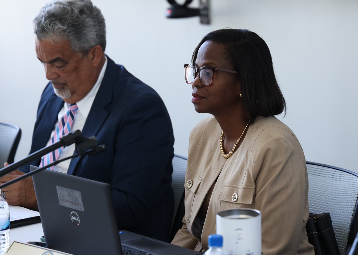 Had a productive meeting with 45+ realtors and key advisers about our local housing market. Despite economic growth, inflation remains a challenge. "Economically things are good but inflation makes it hard to get ahead." #VIeconomy #HousingUpdates