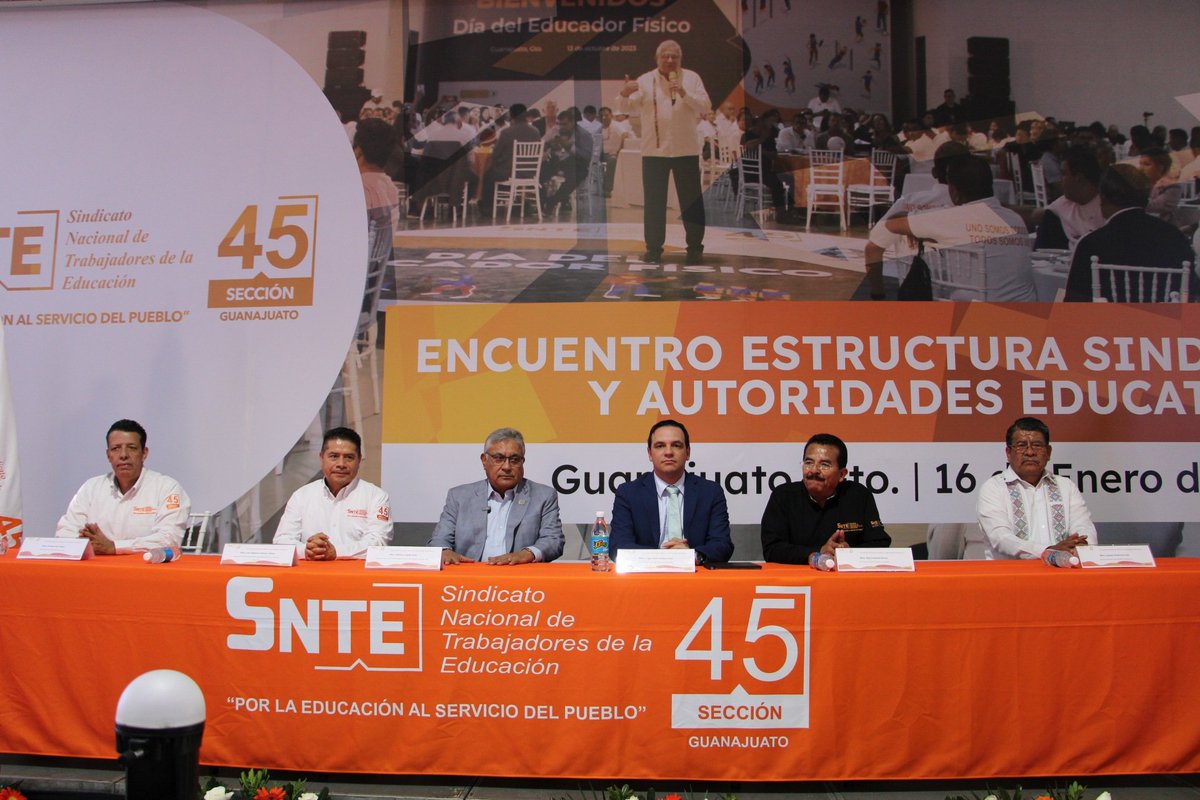 45SNTE's tweet photo. ¡La #Sección45 en Guanajuato avanza con fuerza. 
Demostrando que los recursos bien gestionados son clave para dignificar y potencializar nuestra labor, agradecemos la visita de nuestro Secretario Nacional, quien en compañía de nuestro Secretario Rigoberto Macías inauguraron. https://t.co/sij600jiye