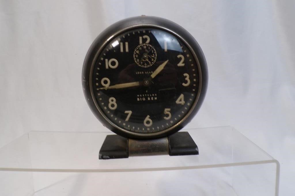SResanovich's tweet photo. 🕰️Collectors Extravaganza Auction Preview 🕰️

Looking for vintage clocks? Lots 226-234 have a great selection, featuring a variety of unique, single-lot vintage clocks you won’t want to miss! 🕰️ Whether you’re a collector or just love beautiful timepieces, these lots are a must-see!

But that’s just the beginning—this auction has so much more: comics, toys, retro games, non-sports cards, and antiques galore!

Explore everything 👉 https://t.co/zhCpM3WMON
💻 Online Only
📦 Everything ships via USPS

Don’t miss out—there’s something for everyone in this Collectors Extravaganza! ⏳

#SNRauctions #VintageClocks #CollectorsAuction #antiques #retrogames #nonsportscards #comics #collectibles #onlineauction #uspsshipping