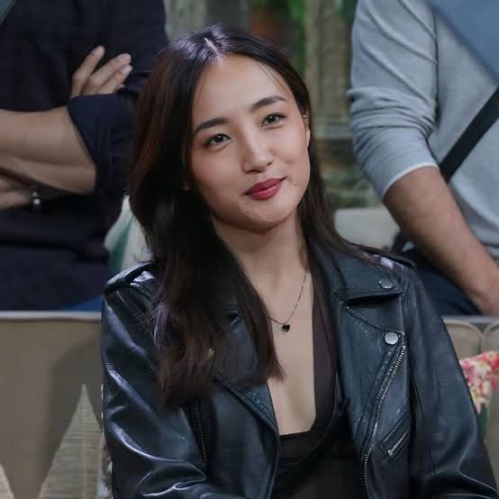 mrpraveen_17's tweet image. 🚨 #ChumDarang𓃵 is not in Top-3 but been rarely know by the People and be in the #FinaleWeek is really a big big achievement to #ChumDarang 
#ChumVeer #BiggBoss18 #BiggBoss