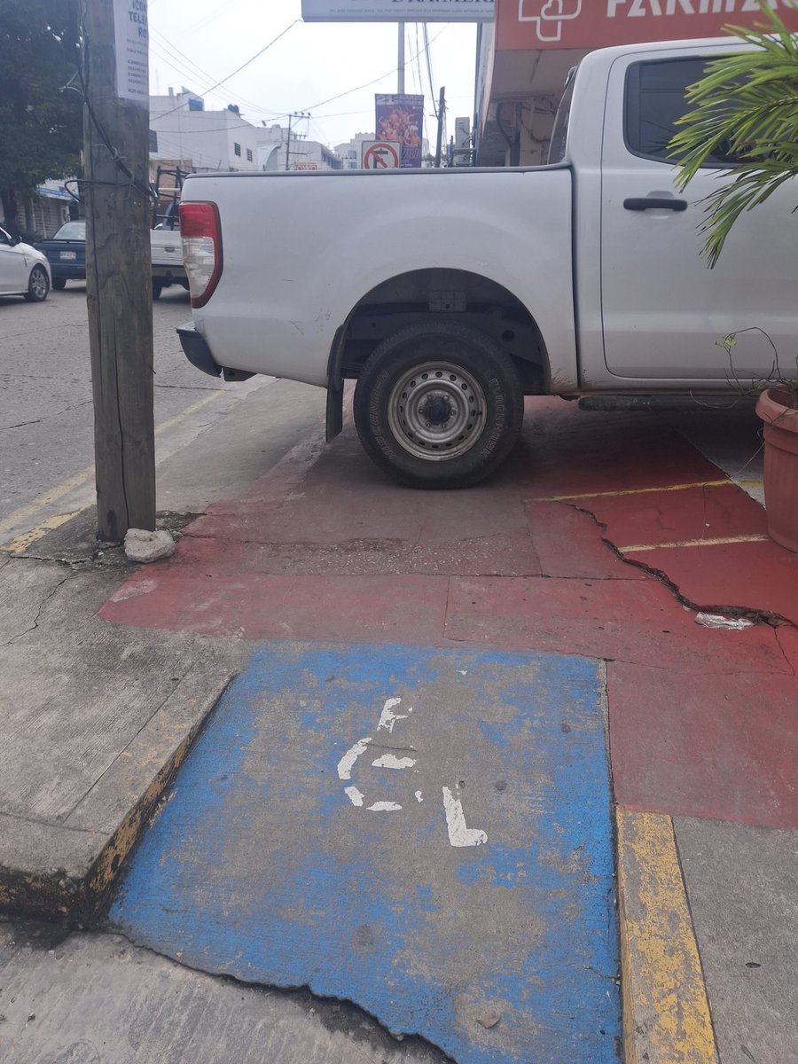 ElPotroRios's tweet photo. Hermoso bello medio día tabasqueño. https://t.co/v5IM1BHvjL