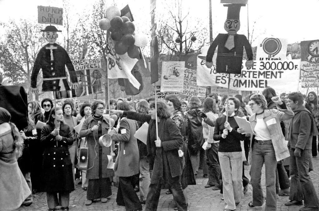 palais_au's tweet photo. 50 ans.
Un droit si jeune et si fragile. https://t.co/n9Gdsy1j3h
