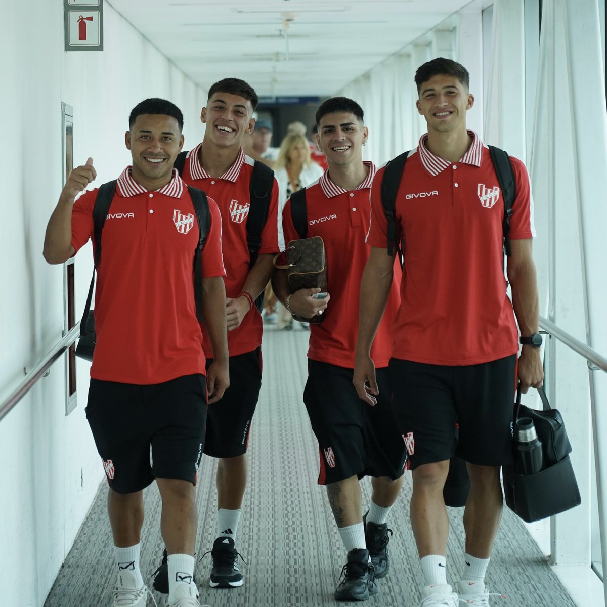MatiiGallardo_'s tweet photo. 😄🇦🇹💪🏽 https://t.co/yEFJyDUCvA