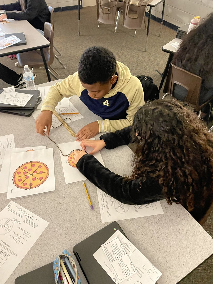 TelithaJoy's tweet image. Pizza anyone? Shoutout to @SMS_Schneider for having her students  #thinkfirst &amp;amp; derive the value of pi through this fun pizza related discovery activity. @HumbleISD_SMS @Humble_2ndMath