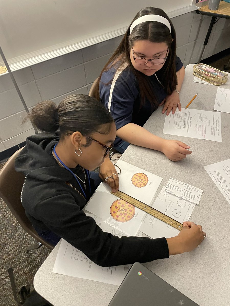 TelithaJoy's tweet image. Pizza anyone? Shoutout to @SMS_Schneider for having her students  #thinkfirst &amp;amp; derive the value of pi through this fun pizza related discovery activity. @HumbleISD_SMS @Humble_2ndMath