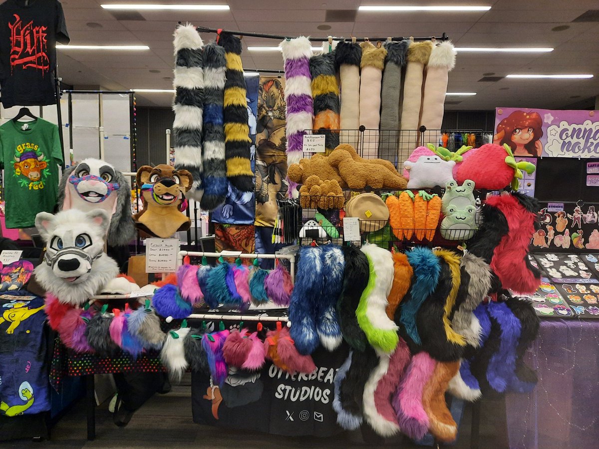 All set up <a href="/furcon/">Further Confusion "The Beach Episode"</a>! Im in the East wing table 104!