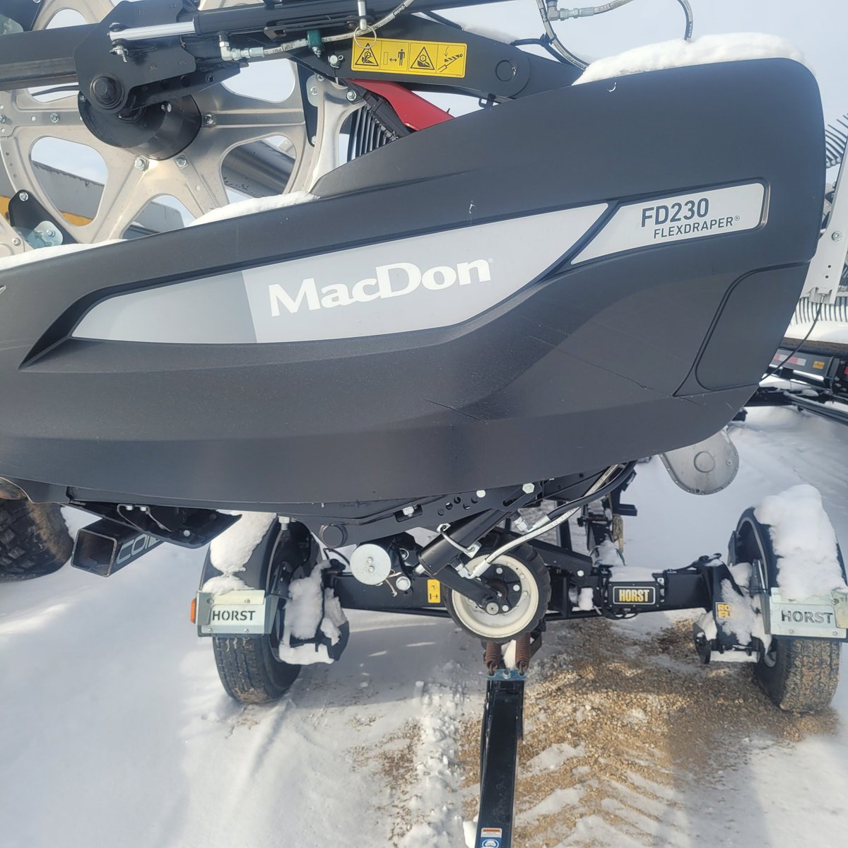 HighlandWayne's tweet photo. 2023 Macdon FD 230   with the factory  Contour Max...have a Fendt or a Case adapter  avaliable    comes with a Horst 4 wheel steer header wagon     120k for the package  OBO https://t.co/OsFPEqqP4G