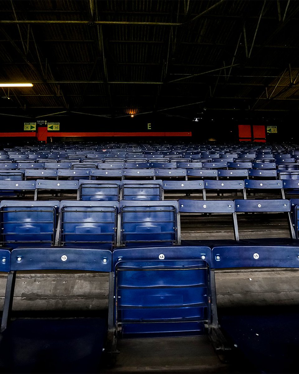 LutonTown's tweet image. Set to write our next chapter – together 👊