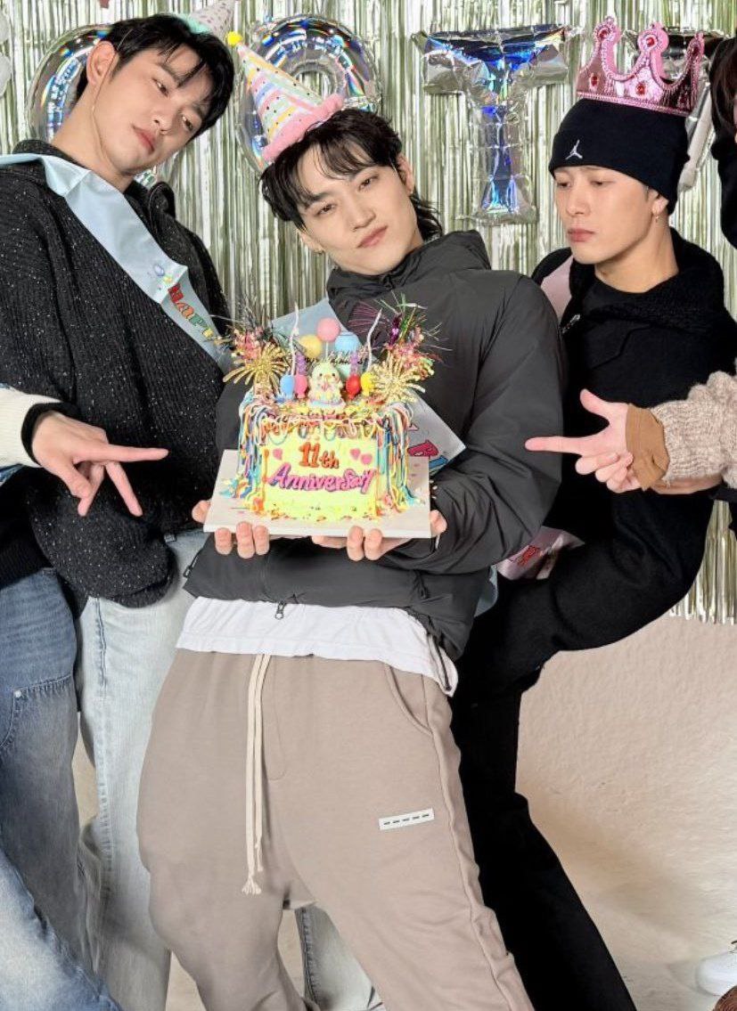 WangGeaParkGea's tweet photo. Ohh no 👀😁
شباهت: 100 در 100
#GOT7_11TH_BIRTHDAY
#GOT7_WINTER_HEPTAGON
#JacksonWang #Jinyoung #Jaybe https://t.co/uMMiB0nrvm