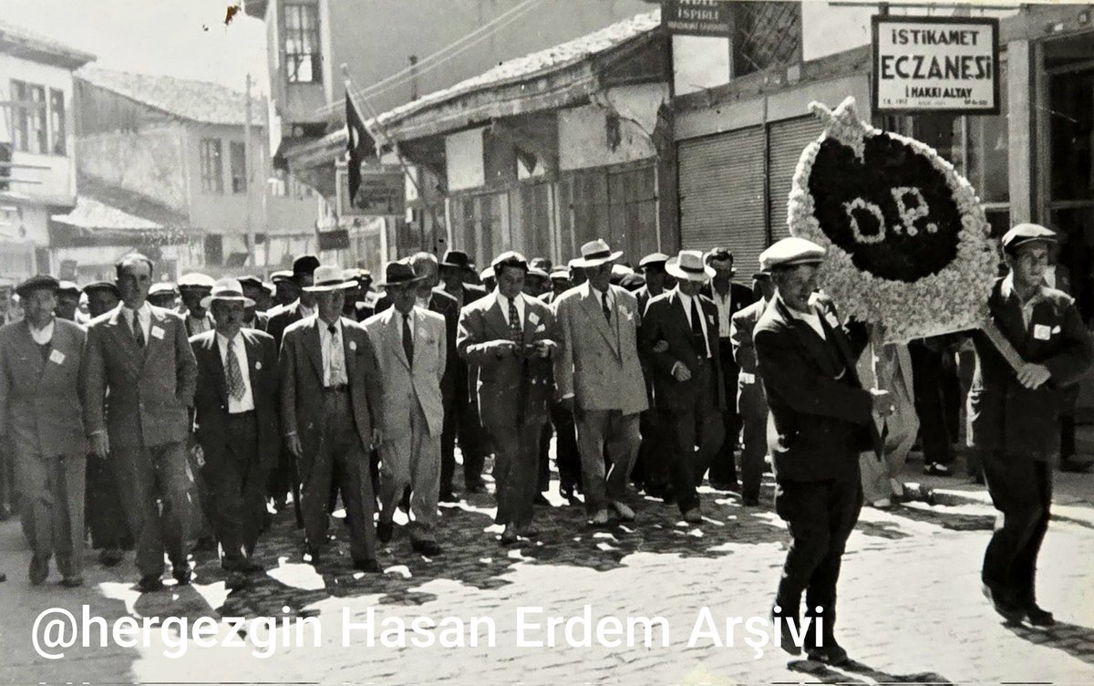 01 Mayıs 1948 Demokrat Parti Genel Başkanı Celal BAYAR, Adnan MENDERES ve Parti üst Yönetiminin TOKAT Ziyareti 
DP Heyetinin Tokat ziyareti hakkında CHP il örgütü tarafından hazırlanıp Cumhuriyet Halk partisi Gn. mrk. gönderilen rapor
 Ziyarete ait arşivimden fotoğraflar ++