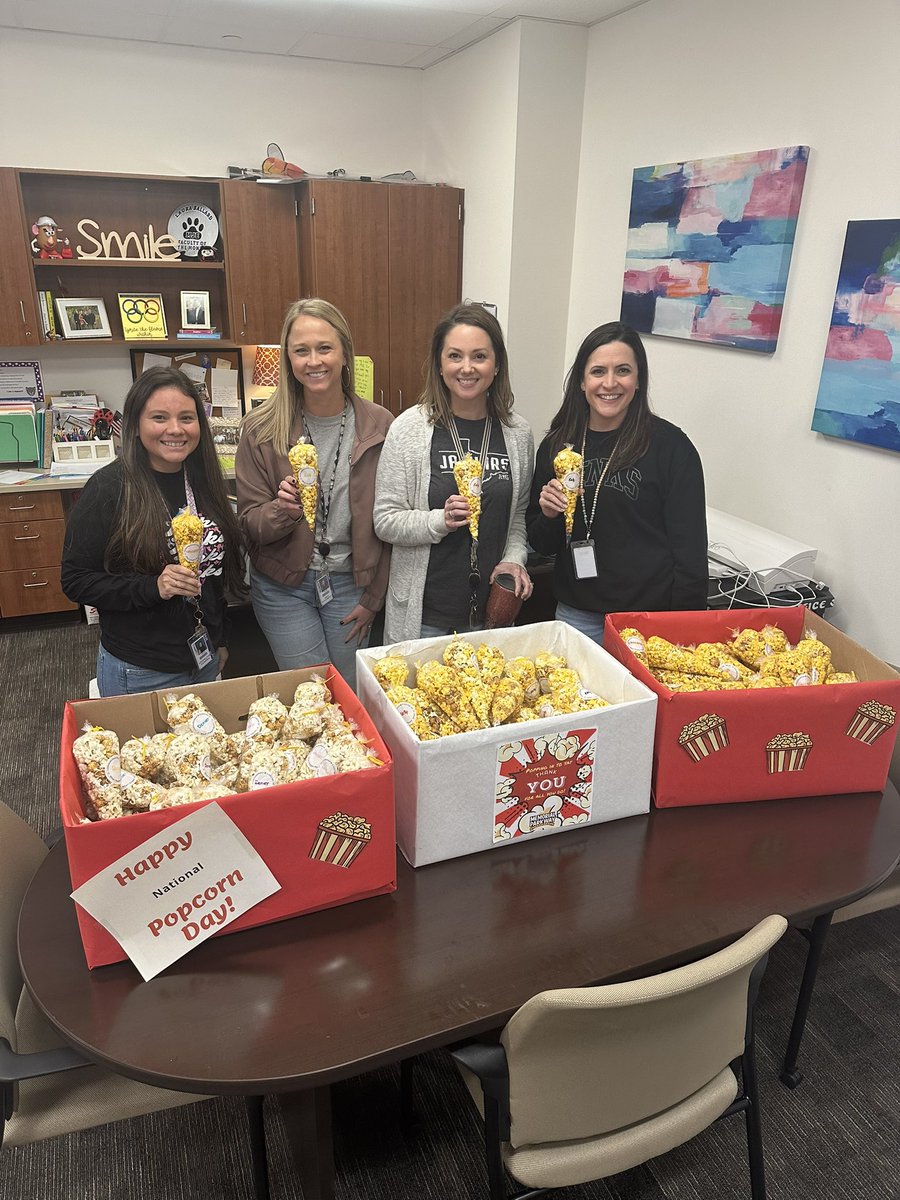 Thank you Memorial Parkway Elementary for the yummy snack! <a href="/MJEjags/">Jenks Elementary</a> #BestSisterSchool