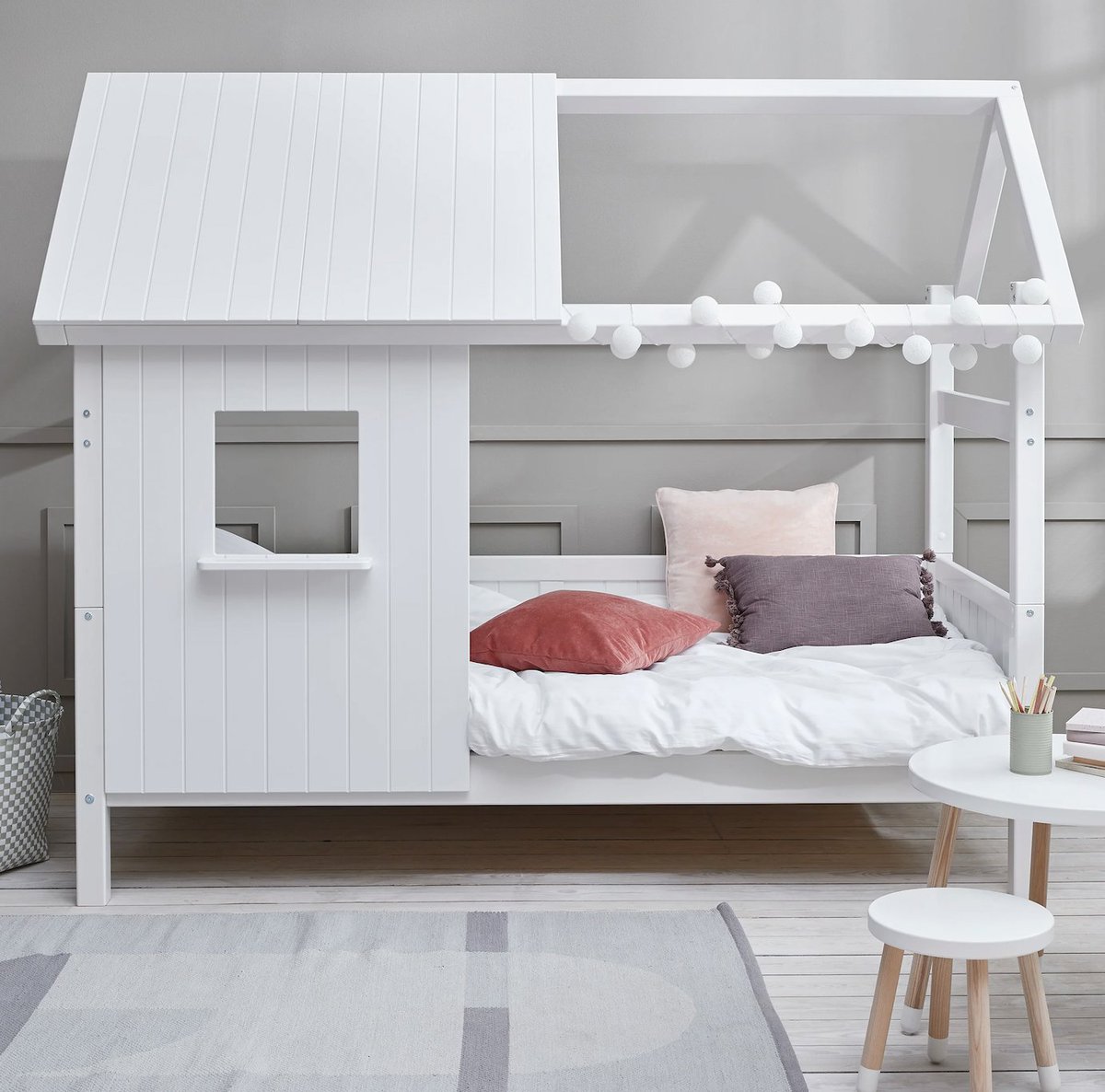familywindow's tweet image. Looking for the perfect bed to create a magical and cosy space? 

Find your dream bed on Family Window 👉 familywindow.co.uk

#FamilyWindow #KidsDecor #BedroomDecor #BedroomFurniture #ChildrensImagination #Playhouse #PlayhouseBed #NoveltyBeds #DreamBedroom