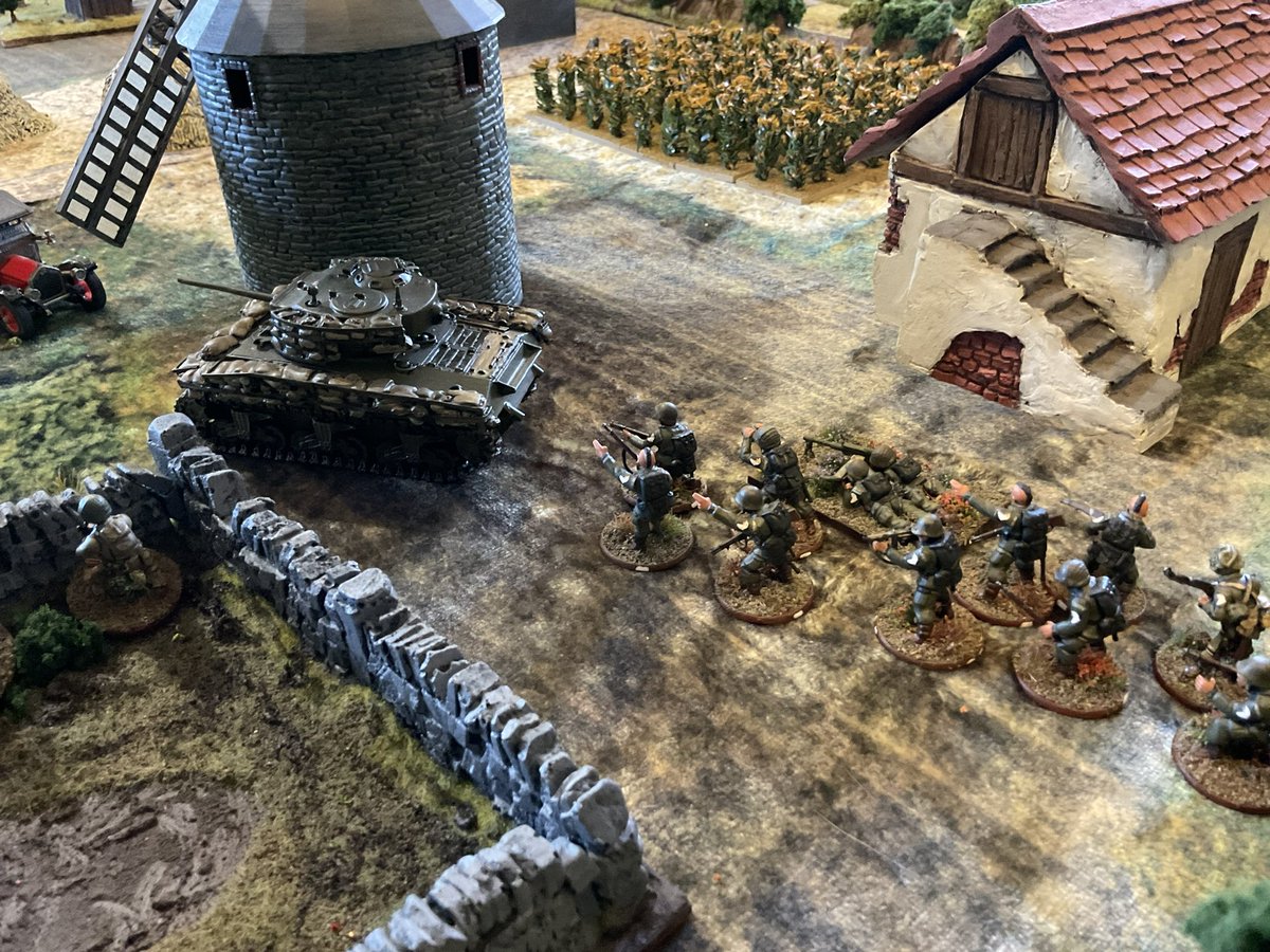 Oldwargamer's tweet image. The Screaming Eagles advance through the town.
#ChainofCommand #WWII @AnneElizabethW5