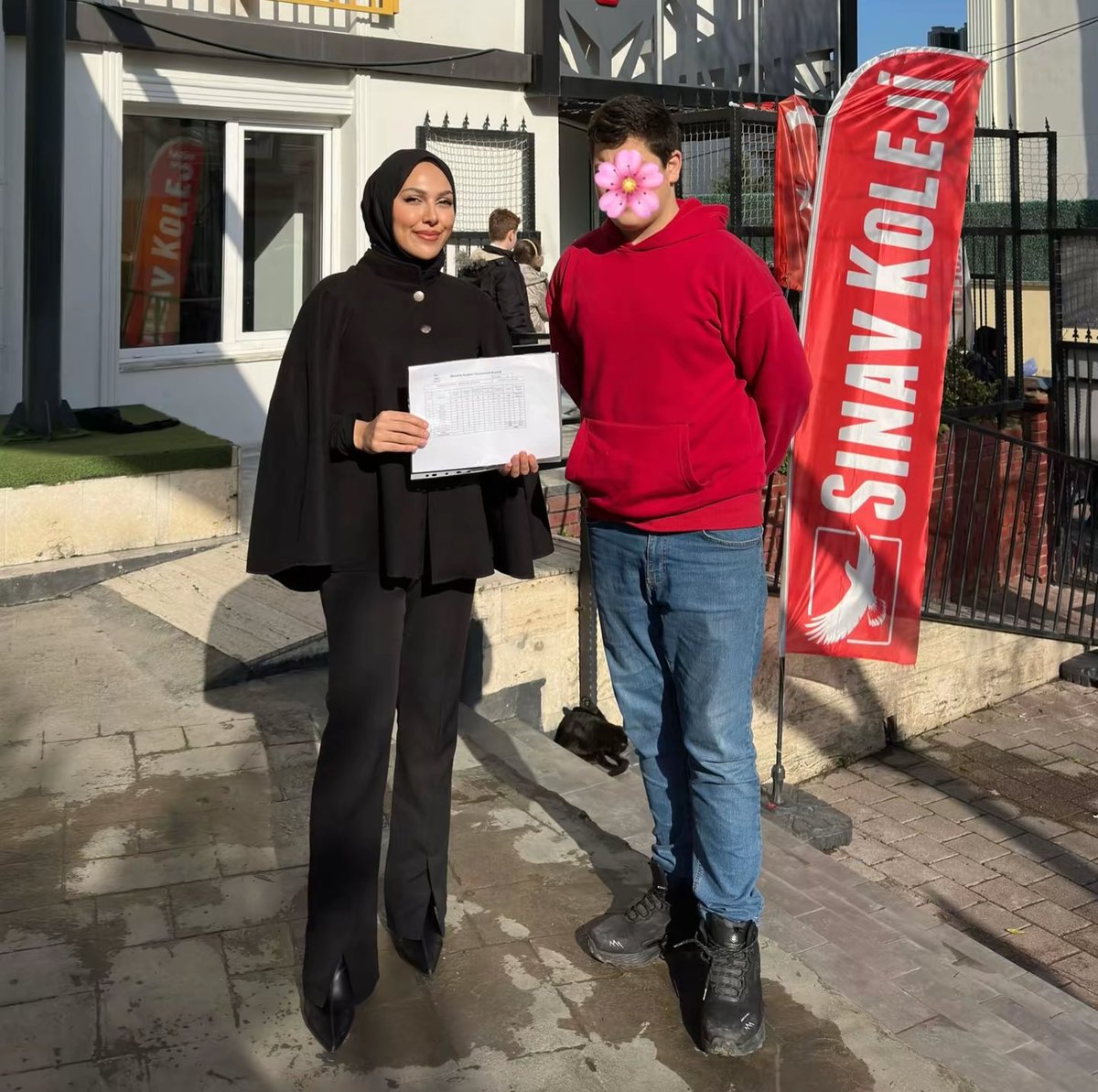 Ben değil de öğrencim bana karne veriyor gibi değil mi? Ajahahahah #karnegünü