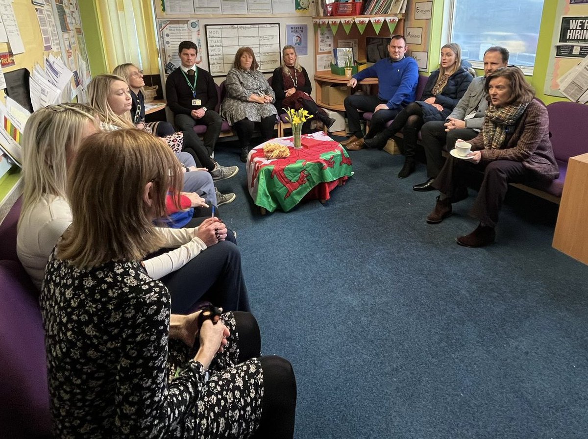 Afon y Felin Primary (@ayfprimary) on Twitter photo It was fantastic to give a huge Croeso to the Prif Weinidog yesterday! Taking her time to listen to children, parents and staff. Diolch for trying to understand and resolve the challenges facing schools at the time ๐๐๐๐@CSCJES <a href="/BridgendCBC/">Bridgend CB Council</a> <a href="/CSC_Cymraeg/">๐ด๓ ง๓ ข๓ ท๓ ฌ๓ ณ๓ ฟCSC Cymraeg CCD ๐ฆ๐ฉโฌ</a> It was fantastic to give a huge Croeso to the Prif Weinidog yesterday! Taking her time to listen to children, parents and staff. Diolch for trying to understand and resolve the challenges facing schools at the time ๐๐๐๐@CSCJES <a href="/BridgendCBC/">Bridgend CB Council</a> <a href="/CSC_Cymraeg/">๐ด๓ ง๓ ข๓ ท๓ ฌ๓ ณ๓ ฟCSC Cymraeg CCD ๐ฆ๐ฉโฌ</a>