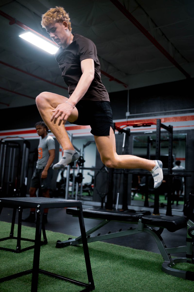 Stacking days 🧱🧱🧱 <a href="/Shaun_Graham_DB/">Coach Graham : EBG</a> <a href="/CoachDaniels06/">Coach Daniels</a>