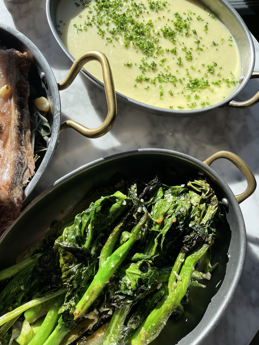 soylaflare's tweet photo. CREEK STONE FARM’S TOMAHAWK , POMME PUREE , CELTUCE & SAUCE DIANE #OUICHEF . https://t.co/OtHnw0RJUd