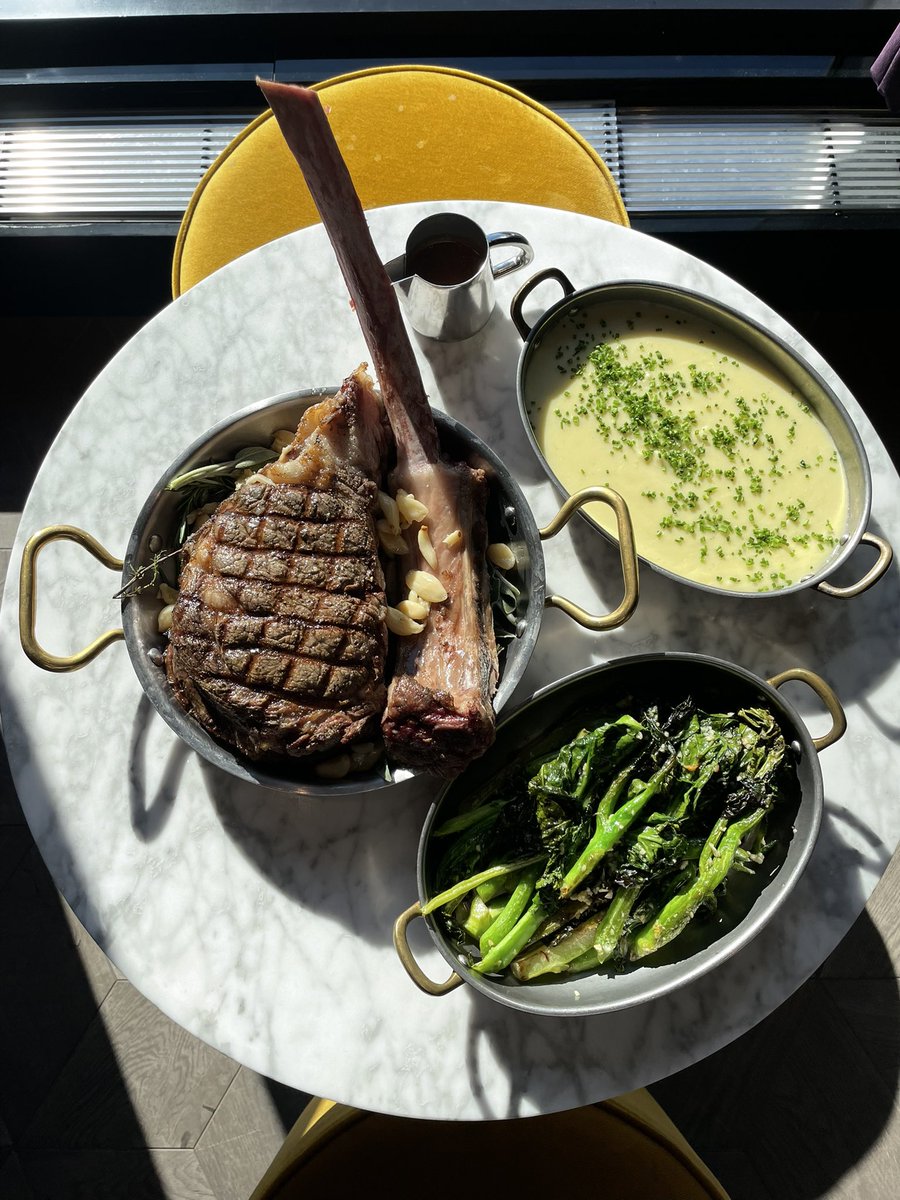 soylaflare's tweet photo. CREEK STONE FARM’S TOMAHAWK , POMME PUREE , CELTUCE & SAUCE DIANE #OUICHEF . https://t.co/OtHnw0RJUd