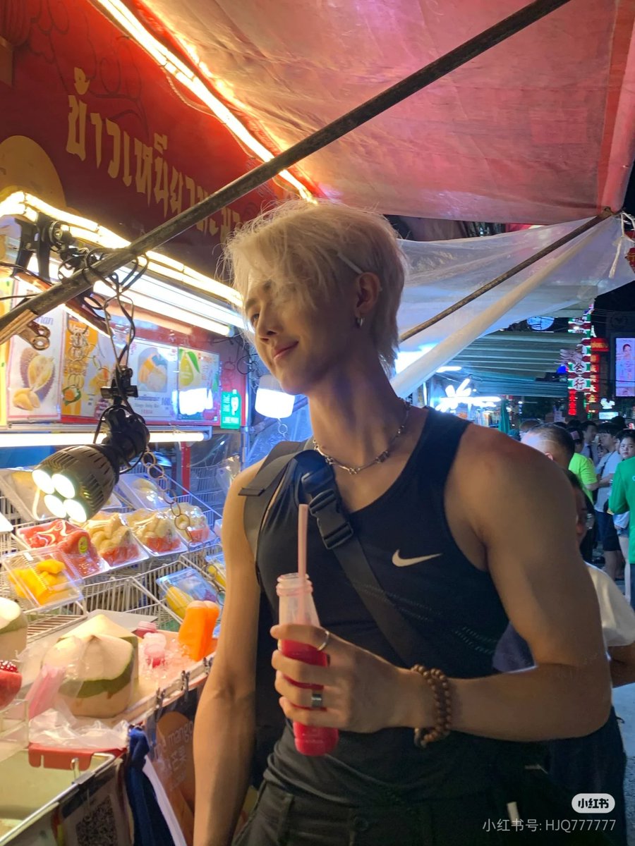 sephlll's tweet photo. ⠀ ⠀⠀ ⠀⠀ ⠀⠀ ⠀⠀ ⠀
⠀⠀⠀⠀ 𝗧𝗘𝗡𝗛𝗢 𝗖𝗔𝗥𝗔 𝗗𝗘: 
⠀⠀⠀⠀ 𝗆𝖺𝗋𝗂𝖽𝗈 𝗍𝗋𝗈𝖿𝖾́𝗎, 𝖾𝗑 𝗆𝖺𝗅𝗎𝖼𝗈, 𝗉𝗋𝗂𝗆𝖾𝗂𝗋𝗈
⠀⠀⠀⠀ 𝖺𝗆𝗈𝗋, 𝗇𝖺morado ciumento ou
⠀⠀⠀⠀ 𝖽𝖾𝗌𝗍𝗋𝗎𝗂𝖽𝗈𝗋 𝖽𝖾 𝗅𝖺𝗋𝖾𝗌? https://t.co/OirPibuylV