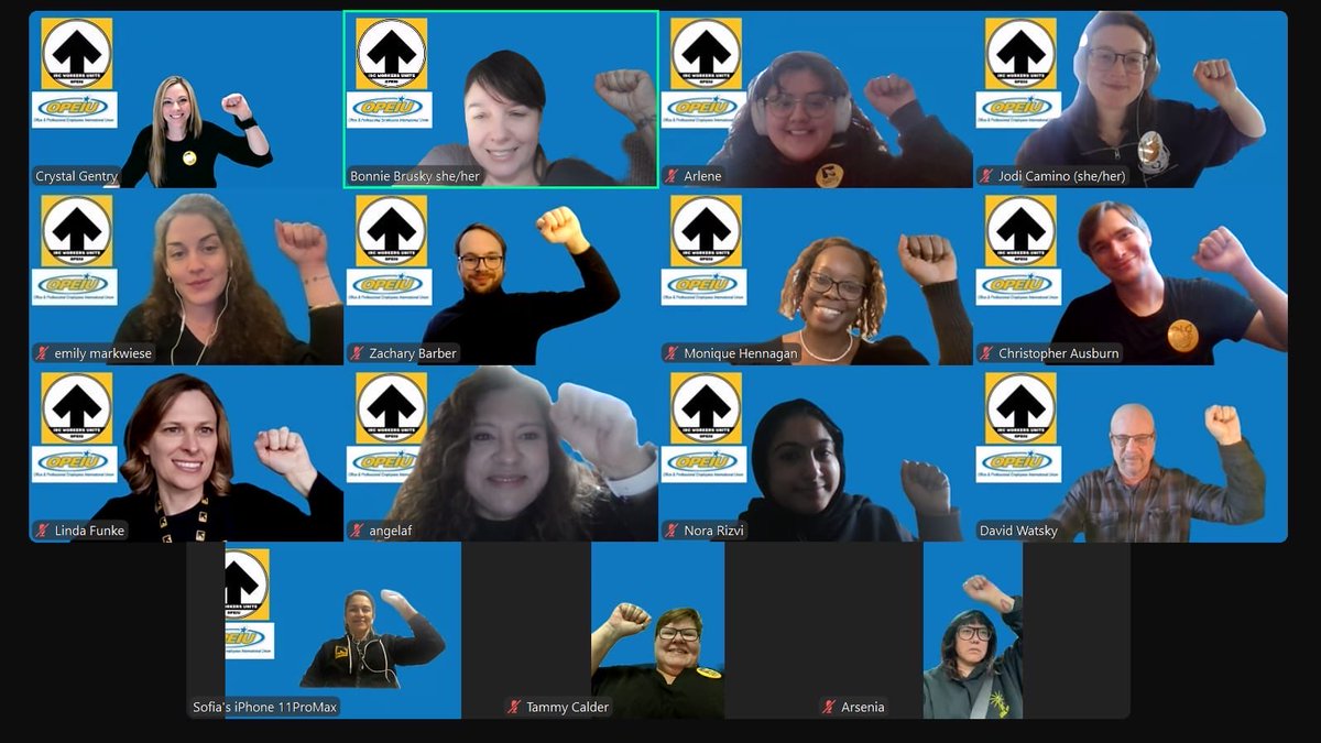 We're showing up to the bargaining table today ready to let management know we are united in our fight for a better workplace! 

#solidarity #unionstrong