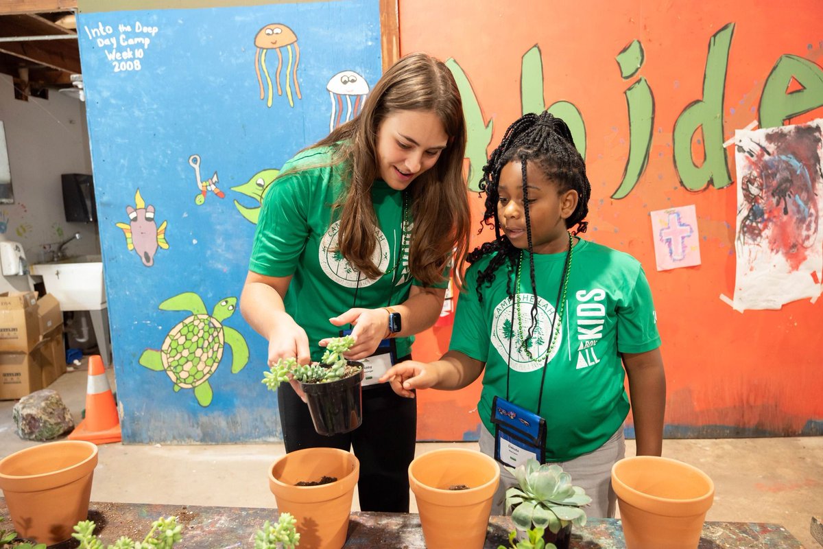 Since 1894, Kids Above All has helped more than 160,000 children and families facing poverty, violence, and injustice in the Chicago area. Read how Garrett students continue to support their mission. 

buff.ly/4gUtGdg