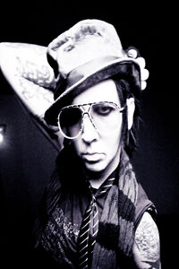 Marilyn Manson Born Villain Era Compilation Part VIII
#mansontwt
#MarilynManson
#MansonFanatic
Follow The Page And Like The posts🖤
