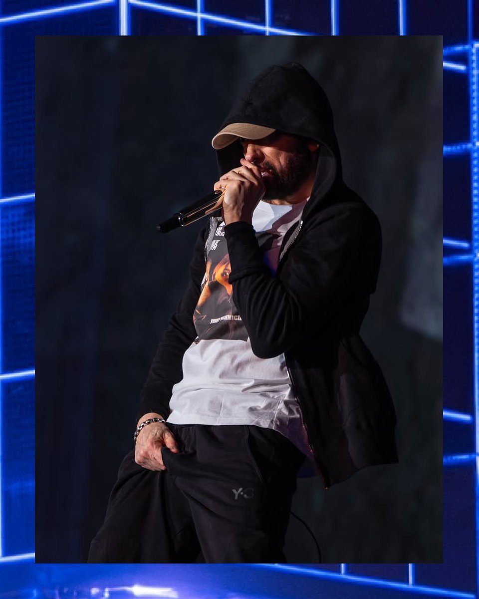 tina_mikkelsen's tweet image. I Hope You @Eminem find the person Who leaked your music WHAT A D..K would love if you came back ( This person deserves shit back ) This is one of your better dance move love it!!!!!